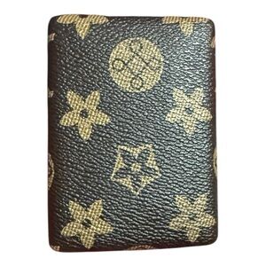 Brand new compact mirror